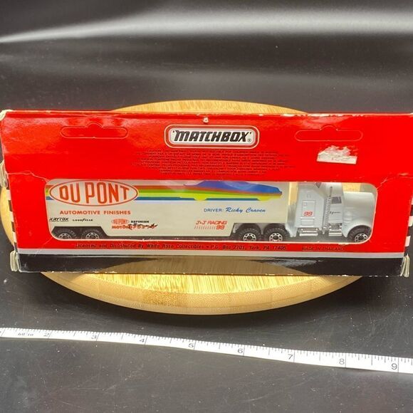 1993 DuPont #99 racing 1:64 scale limited addition semi rig NIOB by Matchbox - Picture 6 of 9
